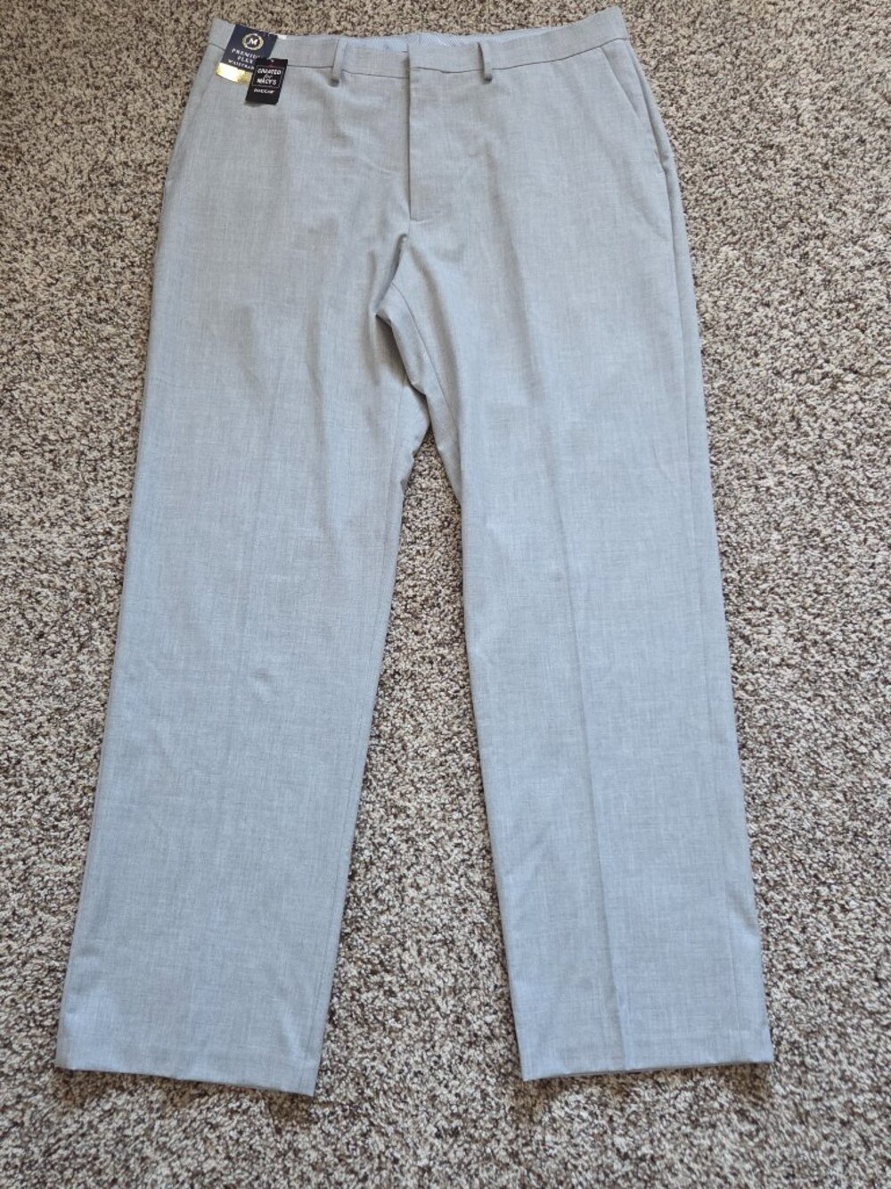 Haggar Mens Classic Fit Dress Pants 38X32 Gray Premium Flex Stretch NWT